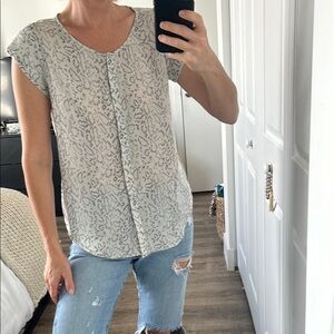 Joie 100% silk snake reptile button down blouse size XS